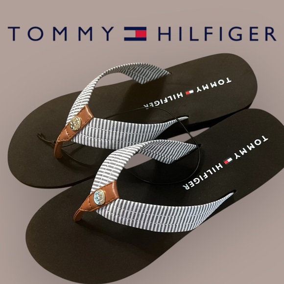 Tommy Hilfiger Flip Flops / Sandals Size 9, NEW - Picture 1 of 6